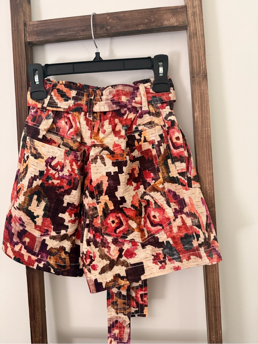 CHUFY High-Waist Floral Paperbag Shorts in Pink & Brown - Picture 2 of 3